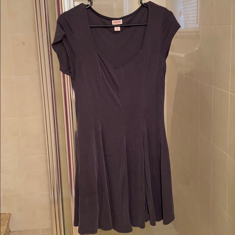 Medium gray dress